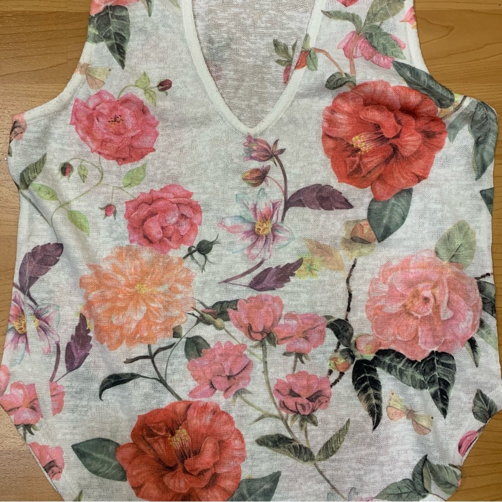 Floral mock neck tank top - Picture 2 of 10